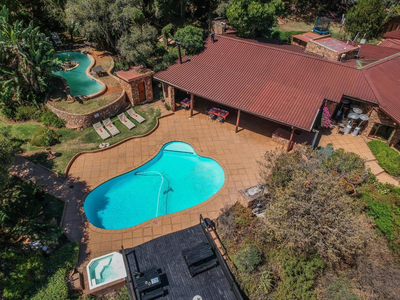La Montagne Guest Lodge Hartbeespoort Extérieur photo