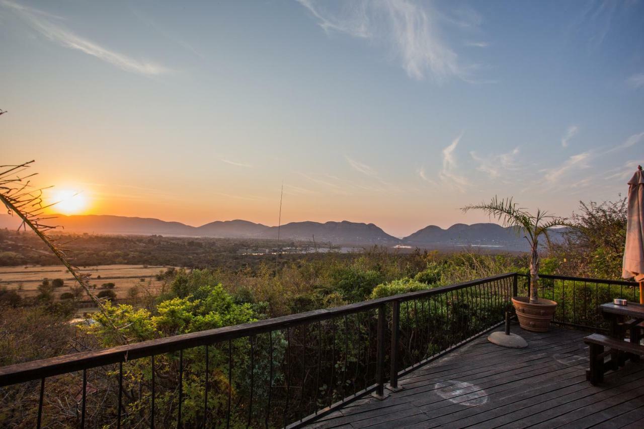 La Montagne Guest Lodge Hartbeespoort Extérieur photo